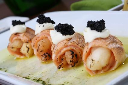 maki sushi lagosta e caviar